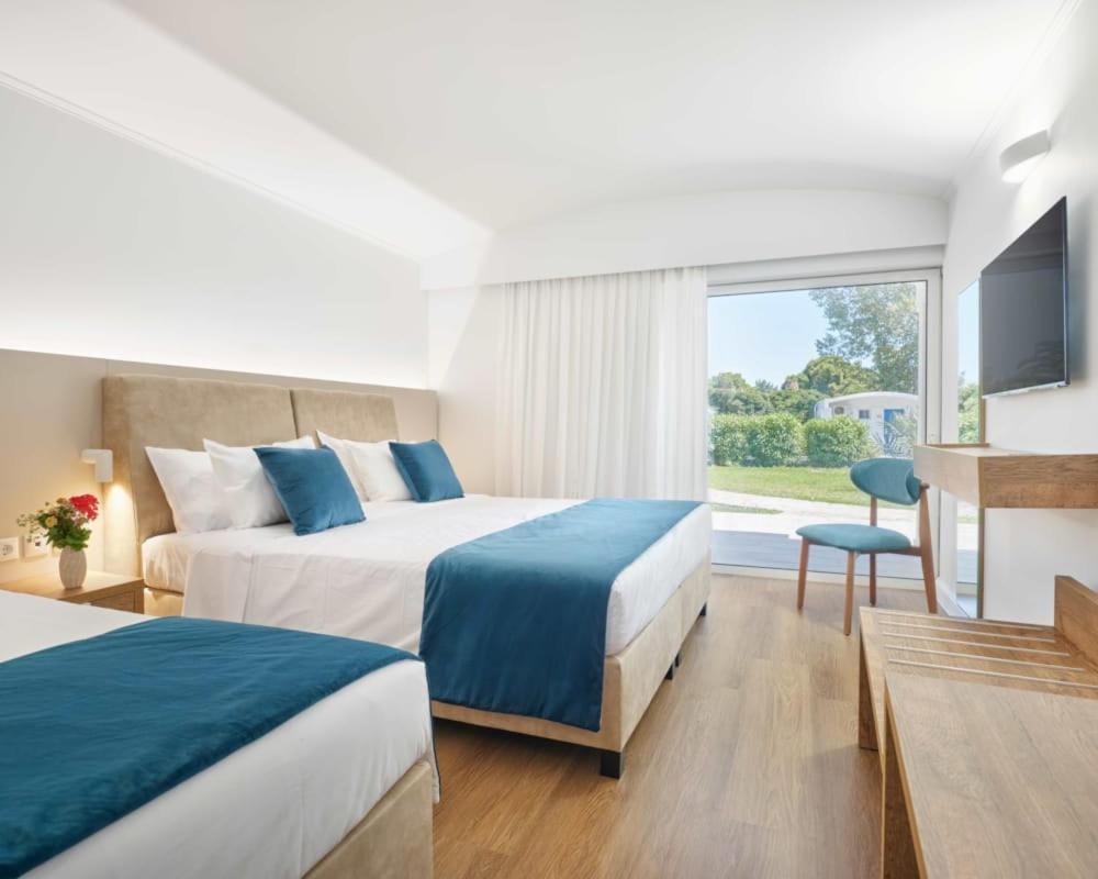 Resort Kinetta And